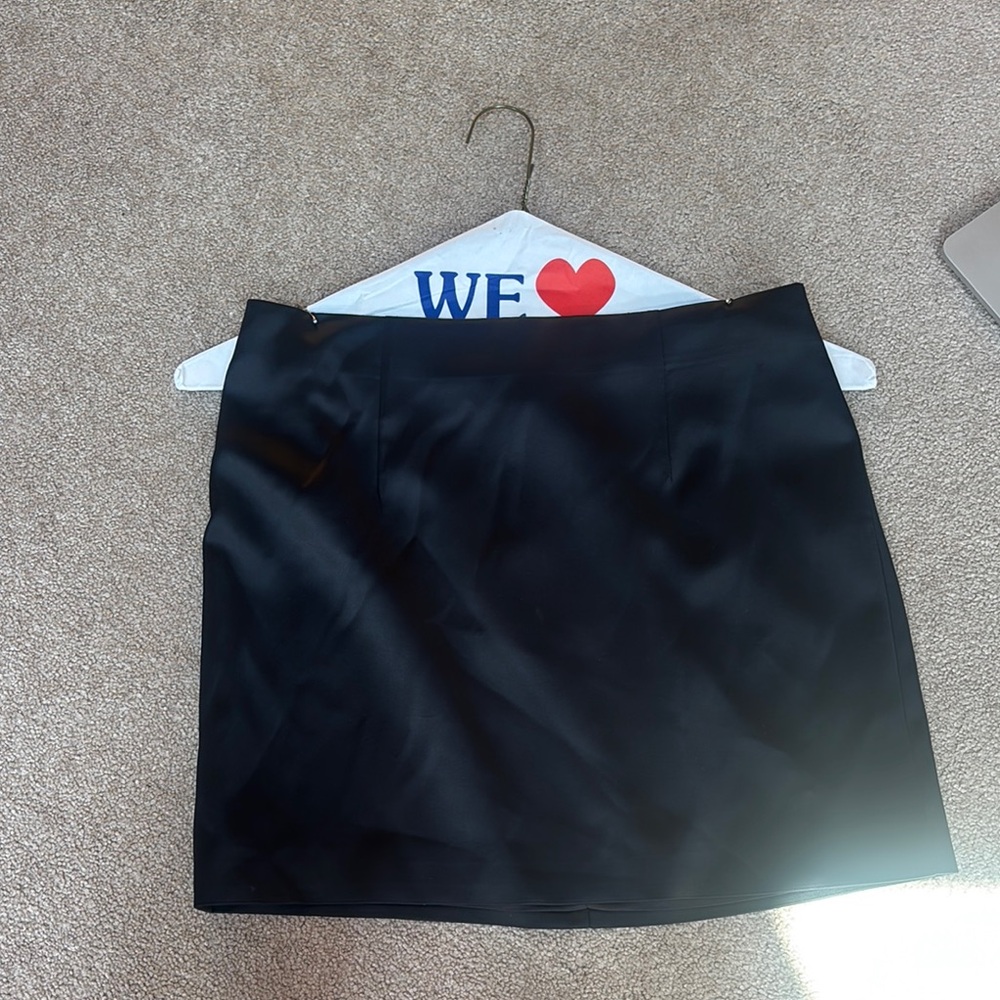 Elegant Black Women's Skirt